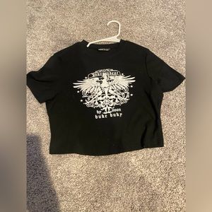 size medium cropped shirt